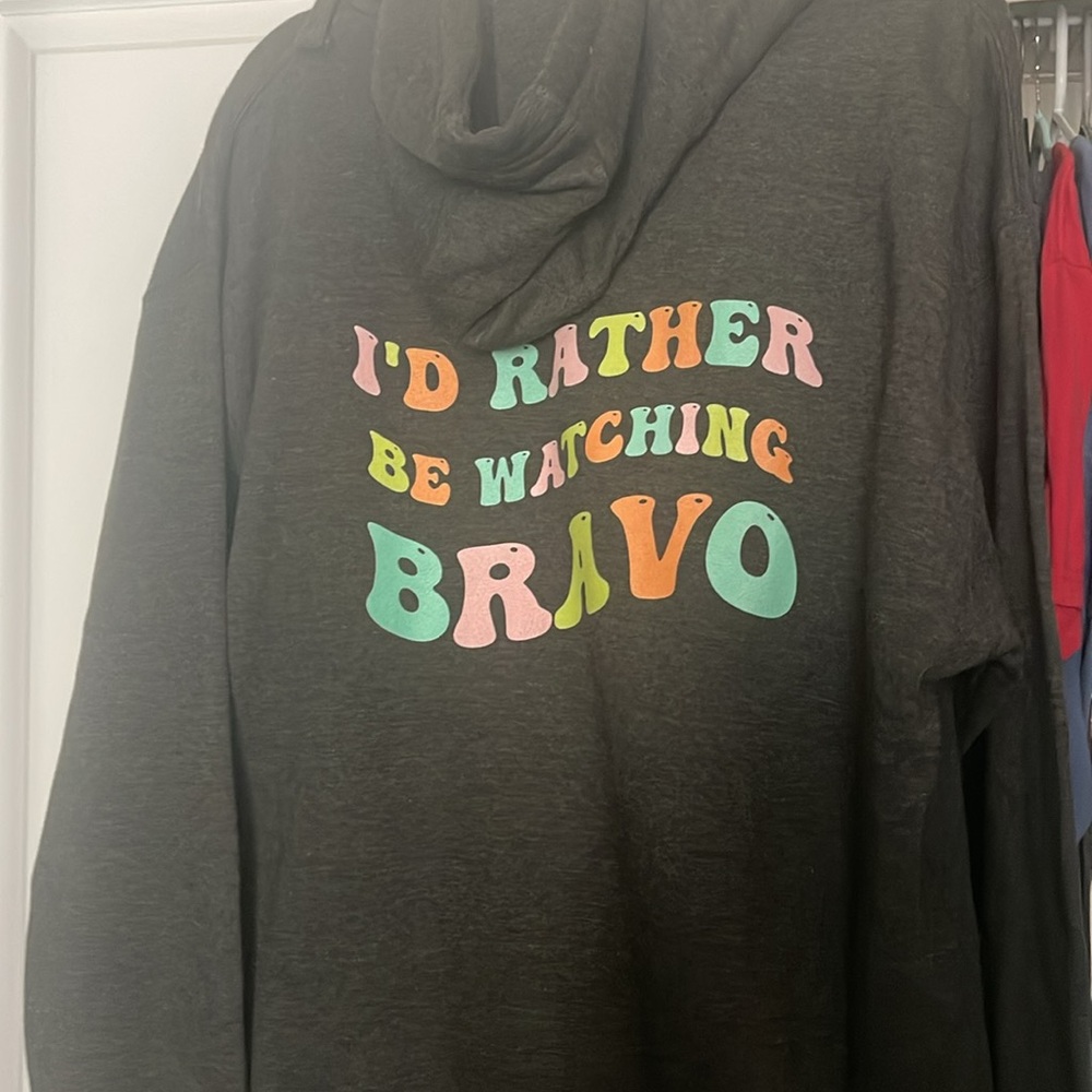 NEW!!! Bravo lovers sweatshirt! - Picture 5 of 6